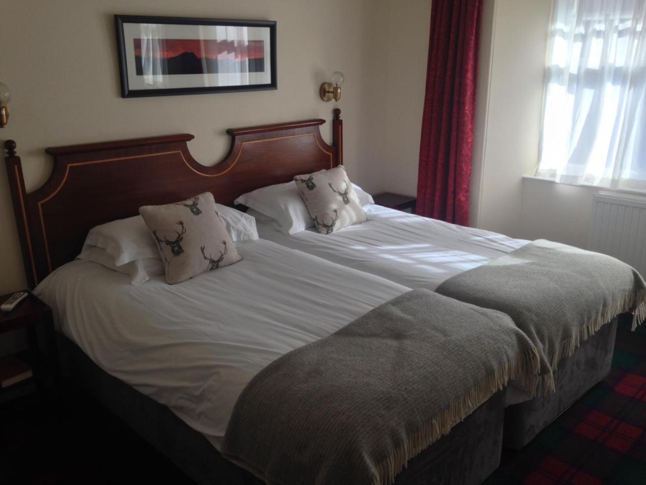 Highlander Inn Craigellachie Dış mekan fotoğraf